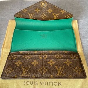 LOUIS VUITTON | Brown Monogram Canvas Tri-Fold Wallet - Green Colored Interior